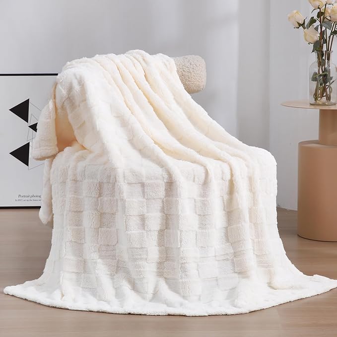 Cream White Fleece Throw Blanket 50”×60” for Couch Sofa Bed,Super Soft Cozy Plush Microfiber Flannel Blanket with 3D Checkered Design Lightweight for Adults,Woman,Girls