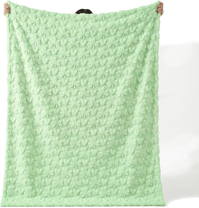 Horaldaily St. Patrick's Day Solid Blanket Throw, Green Shamrock Heart Soft Fuzzy Plush Faux Fur Cozy Blankets for Couch Sofa Bed Lounging, Ideal Gifts for Kids Adults Wife Self, 50x60