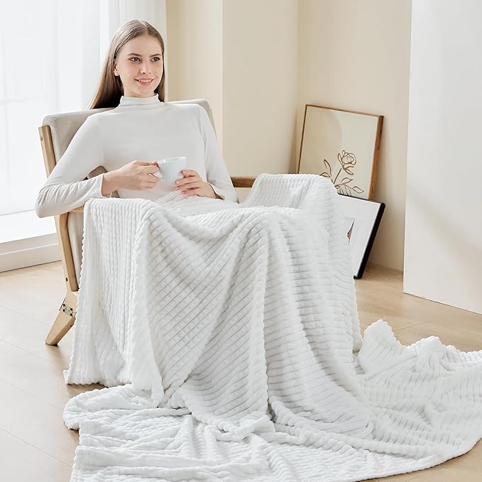 EMME Fleece Throw Blanket Luxury Flannel for Couch Bed Sofa Chairl, Soft, Plush, Warm and Cozy Blanket with Geometric Grid Design (White, 80'' x 90'')