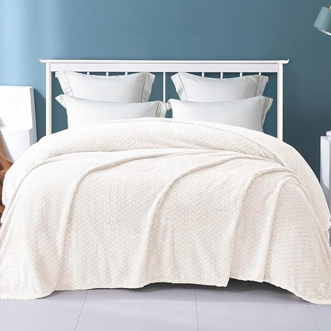 Exclusivo Mezcla Fleece Twin Size Blanket for Bed, 60x80 Inches Soft Cozy Jacquard Flannel Blankets, Lightweight Fuzzy Plush Warm for Women, Off White