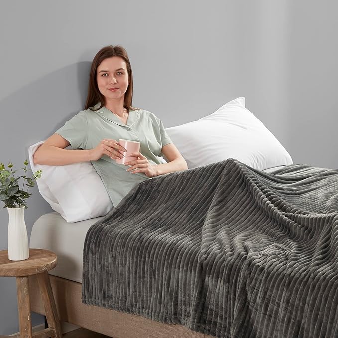 Nestl Grey Blanket King Size for Bed - Cozy Warm Fuzzy Blankets for Women, Plush Large Fleece Throws for Girls - Gray, 108 x 90 Inches