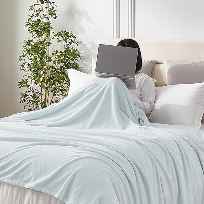 Hansleep Fleece Ice Blue King Blanket, Super Soft Flannel Fuzzy Plush Cozy Blanket for All Seasons, Ice Blue, King 90x108 Inches