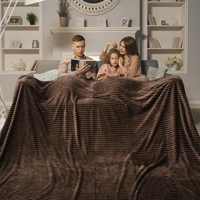 Bnuitland Brown Fleece Throw Blanket 90"x108",300GSM Soft Cozy Warm Lightweight Stripe Pattern for Bed Sofa Home Decor,Suitable for Adults Family All Season