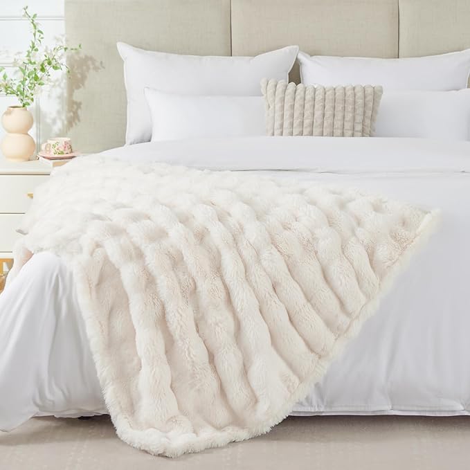 EXQ Home Fluffy Faux Rabbit Fur Throw Blanket for Couch, Soft Luxury Bubble Double Sided Plush Blanket, Cozy Thick Warm Fuzzy Decorative Blanket for Bed Chair Sofa Living Room,50"X60"(Beige)