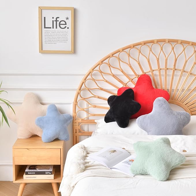 Xiashrk Star Pillow, Decorative Throw Pillows for Bed Couch, 15" Star Shaped Pillow Plush Floor Cushions Room Decor Pillow with Faux Rabbit Fur for Sofa Bedroom Living Room (Red, 15" x 15")