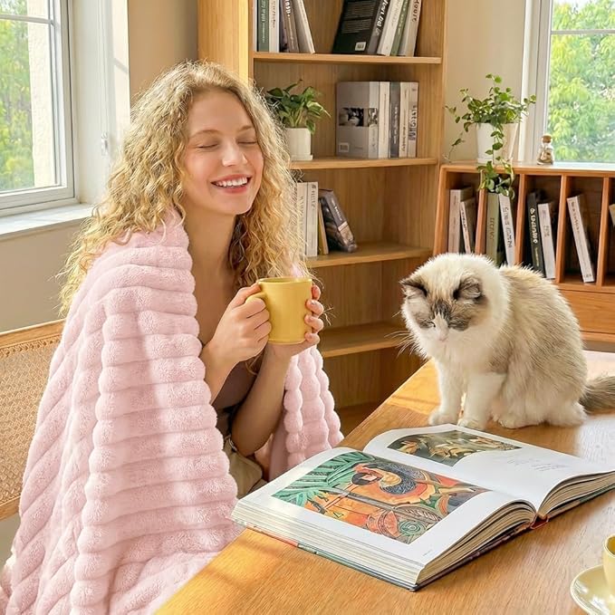 Soft Pink Twin Blanket for Bed - Cozy Warm Fleece Blanket for Girls Women, Fluffy Soft Bed Blankets Graduation Birthday Gifts for Her Him, Spring Home School Dorm Decor, Pink, 60x80 Inches