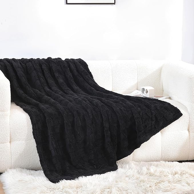 Black Fleece Throw Blanket 60”×80” for Couch Sofa Bed,Super Soft Cozy Plush Microfiber Flannel Blanket with 3D Checkered Design Lightweight for Adults,Woman,Girls