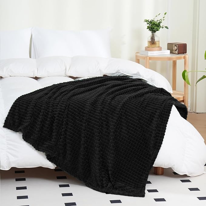 Puncuntex Flannel Fleece Throw Blanket Black 50"×60",Super Soft Plush Cozy Blanket with Square Grid Design Luxury for Couch Sofa Chair