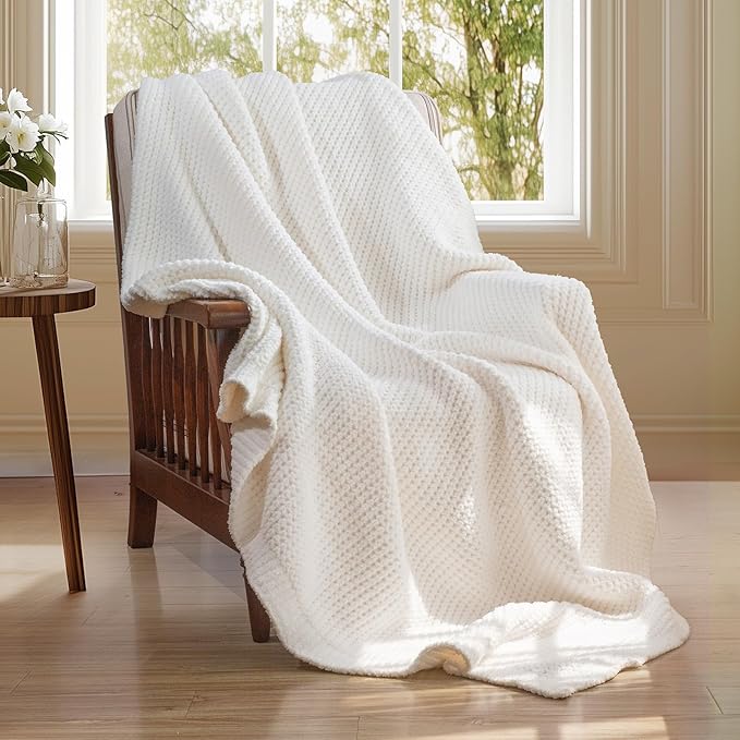 Waffle Knit Throw Blanket, Luxury Cozy Chunky Knit Throw Blanket for Couch, 50 x 60 Inch Thick Ultra-Soft Feather Yarn Knitted Blanket for Sofa, Bed, Home Decor - Off White