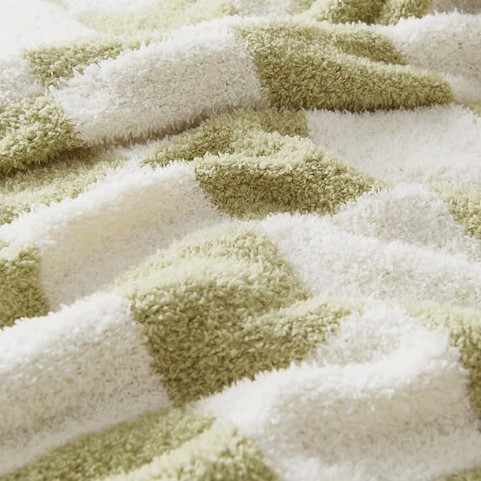 CozeCube Super Soft Fullfy Microfiber Reversible Knitted Blankets, Warm Cozy Fuzzy Plush Throw, Sage Green and White Checkered Throw Blanket for Couch Bed Sofa, 60" x 80"