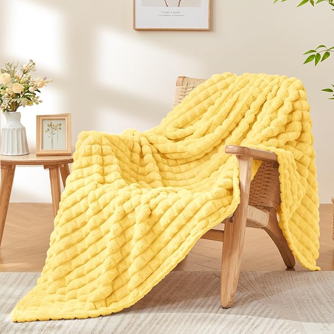 BEDELITE Light Yellow Throw Blanket for Couch and Bed- Super Soft and Warm 3D Checkered Fluffy Fuzzy Fleece Blanket, Luxurious Plush Cozy Blanket for Room Decor Fall and Winter, 50x60 inches