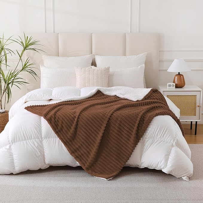 Chocolate Sherpa Fleece Throw Blanket 50”×60” for Couch Sofa Bed,Super Soft Cozy Plush Double Side Thick Flannel Blanket with Striped Design Lightweight for Adults,Woman,Girls