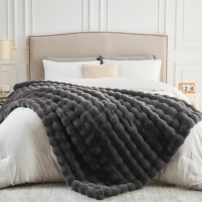 NEWCOSPLAY Faux Fur Twin Blanket Grey Luxury Fluffy Thick Warm Bubble Blanket for Couch Sofa Bed 1000GSM (Dark Grey Bubble Thick, Twin(60"x80"))