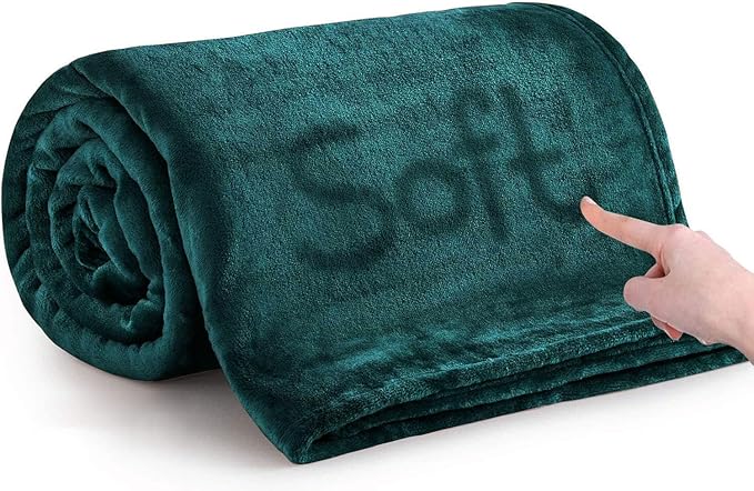 MOONLIGHT20015 Silk Touch Warm Fleece Throw Blankets - 400 GSM Throws for Sofa Fluffy Blanket Bed Throw for Bedroom, Couch, Travel (Emerald, Twin 60" x 80")