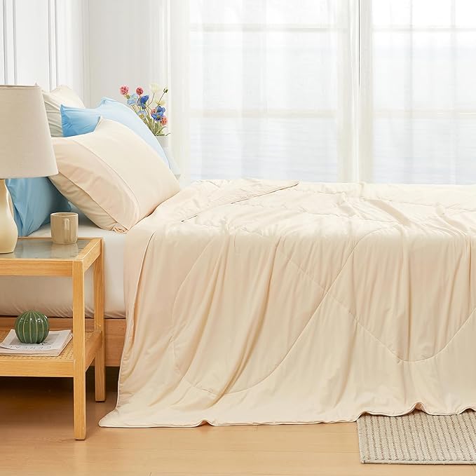 Cozy Bliss Cooling Comforter King Size, Cooling Blankets for Hot Sleepers and Night Sweats, Yellow Summer Comforter for King Size Bed, Breathable Soft Lightweight Silk Smooth