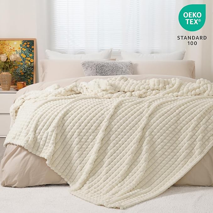 PHF Luxury Soft Fleece Blanket King Size, No Shed No Pilling, 380GSM Fluffy Cozy Throw Blankets for Bed, 108"x90",Lightweight Warm Bedding for Home Decor, Ideal Gift for Women, Cream