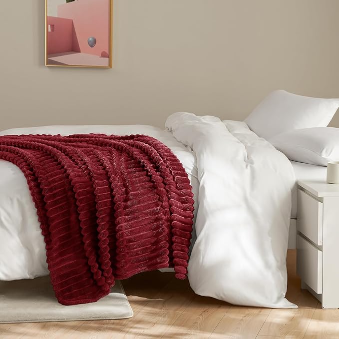 Soft Deep Red Throw Blanket for Couch - 300GSM Cozy Fleece Blanket for Women, Cute Fluffy Lightweight Blankets Birthday Gifts for Her Him, Spring Home Room Decor, Deep Red, 50x60 Inches
