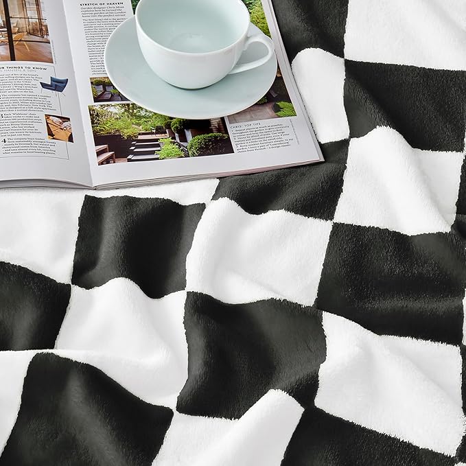 Black Checkered Blanket, Soft Cozy Fleece Checkered Throw Blankets for Bed Sofa Couch Camping, Ultra Fluffy Throws for All Seasons, 50x60 Inch, Black