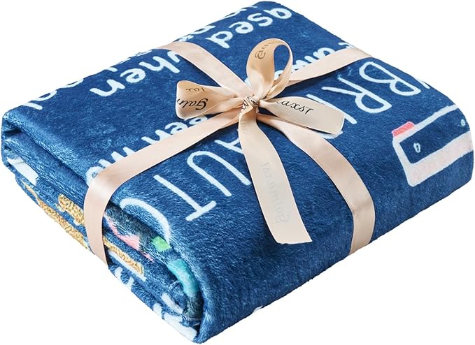 Graduation Gifts Blanket Class of 2026 – Fun Facts Throw Blanket 50x60 Inch, Funny Inspirational Graduation Gift for Him Her, Cozy Plush Blanket for College High School Graduate