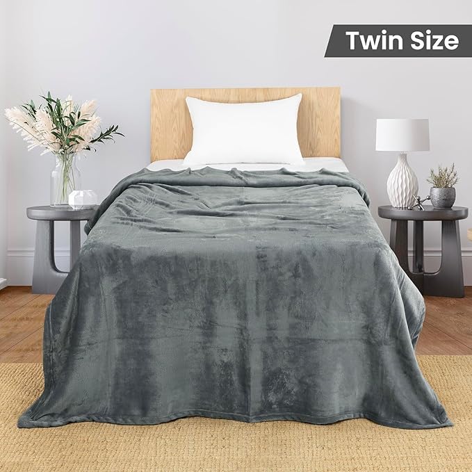 Utopia Bedding Cool Grey Fleece Blanket Twin Size Lightweight Fuzzy Soft Anti-Static Microfiber Bed Blanket (60x80 Inch)