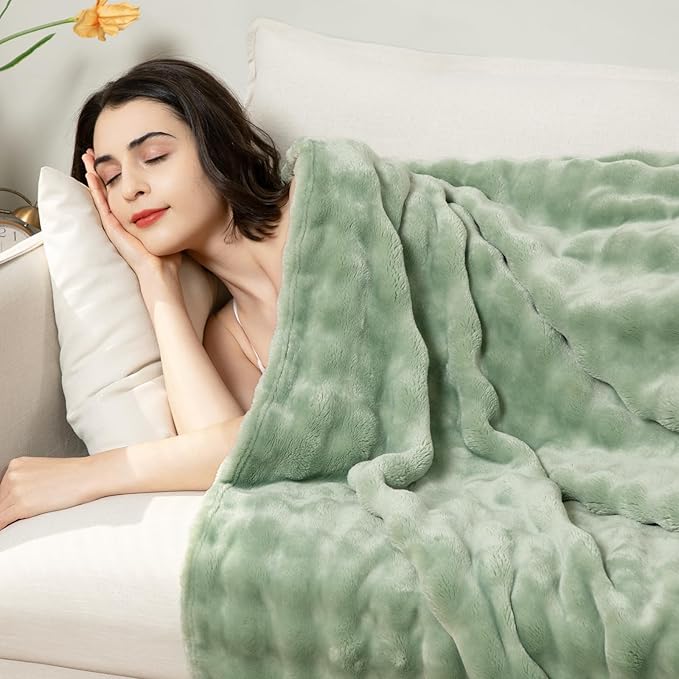 Comelady Fleece Blanket King Size,3D Bubble Warm Fluffy Blanket for Bed Couch Sofa Room Decor-Lightweight Cozy Fuzzy Throw for All Seasons(Sage Green,90"×108")
