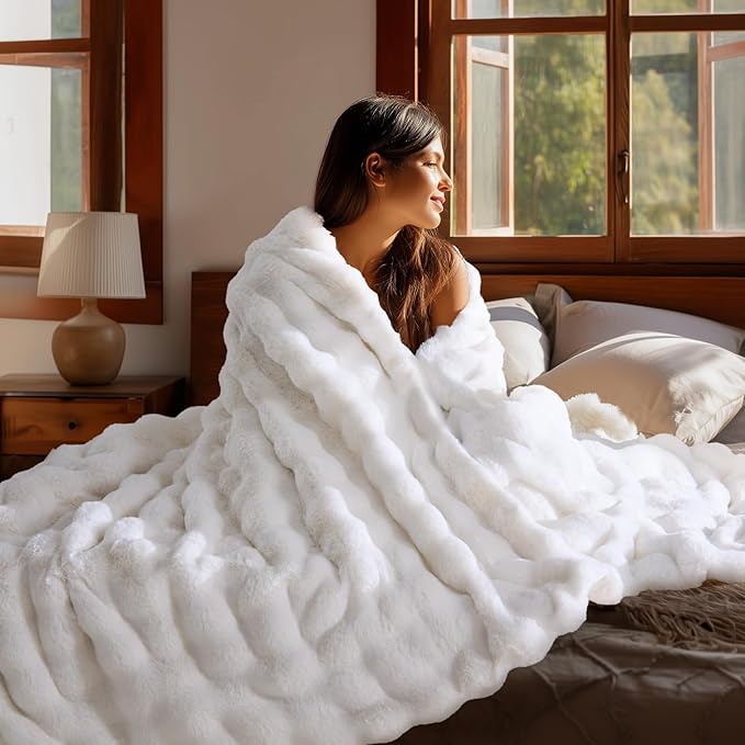BEDELITE Faux Fur Cream Throw Blanket, Soft Cozy Plush Bubble Blanket for Couch Sofa Bedroom Living Room Decor - 870GSM Thick Warm Fuzzy Fluffy Faux Rabbit Fur Blanket for Women Gift, 50x60 Inches