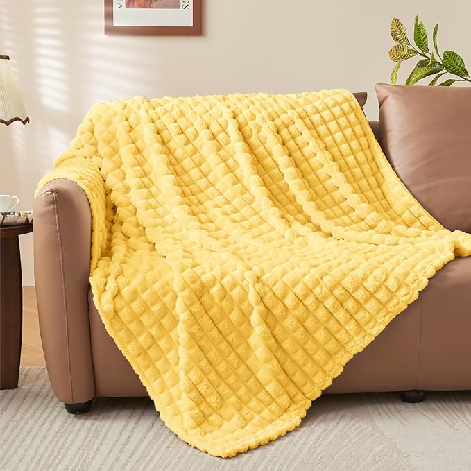 BEDELITE Light Yellow Throw Blanket Twin Size for Bed- Super Soft and Warm 3D Checkered Fluffy Fuzzy Fleece Blanket, Luxurious Plush Cozy Blanket for Room Decor Fall and Winter, 60x80 inches