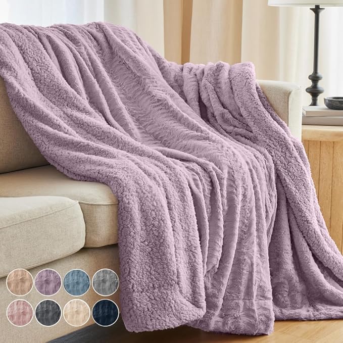 The Connecticut Home Co Throw Blanket for Couch, Soft Fluffy Room Decor, Cozy Warm Throws for Bed, Couches, Gifts for Women, Bedroom Cute Aesthetic Blankets Faux Fur and Sherpa, 65x50, Purple