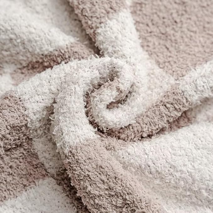 Soft Checkered Throw Blanket, Ultra Cozy Knit Throw Blanket Fluffy Fuzzy Reversible Checkerboard Blanket for Travel Couch Sofa Bed Decor, 51x63 inches, Cream White