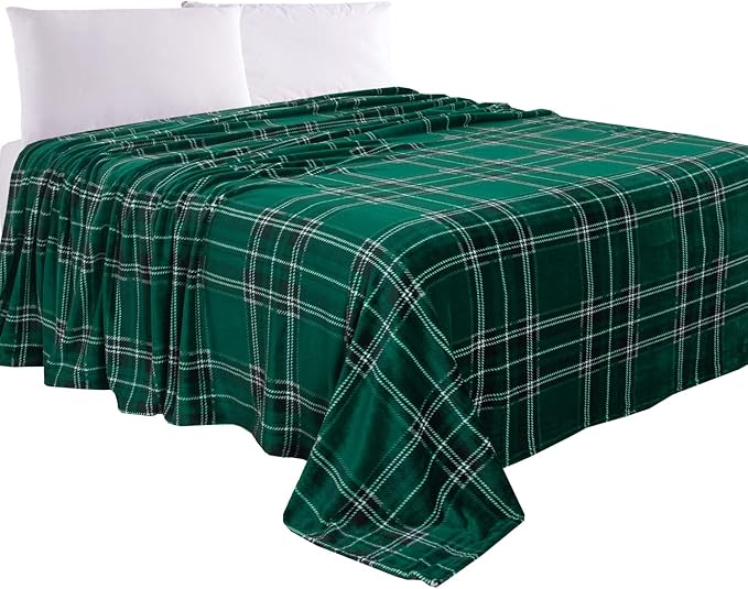 Elegant Comfort Luxury Velvety Feel Blanket, All-Season Lightweight Blanket, Ultra Plush, Soft, Cozy-Fuzzy Flannel Fleece for Couch, Sofa, Bed, Travel, Plaid Design, King/California King, Green