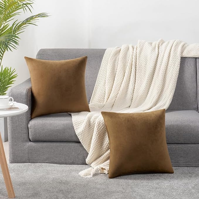 DEZENE Throw Pillow Covers 20x20 Golden Brown: Pack of 2 Cozy Soft Velvet Square Modern Luxury Decorative Throw Pillow Cases for Sofa Couch Living Room Bed Home Decor