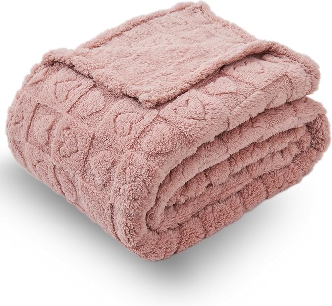 NEWCOSPLAY Super Soft Throw Blanket Pink Premium Silky Flannel Fleece 3D Heart Checkered Lightweight Bed Blanket All Season Use (Pink Heart, Throw(50"x70"))