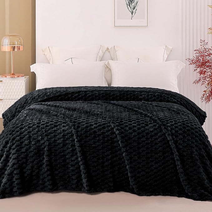 Exclusivo Mezcla Fleece Queen Blanket for Bed, Extra Large Fuzzy Black Bed Blankets, Soft Cozy Plush Sofa Throws for All Seasons, 90x90 Inches