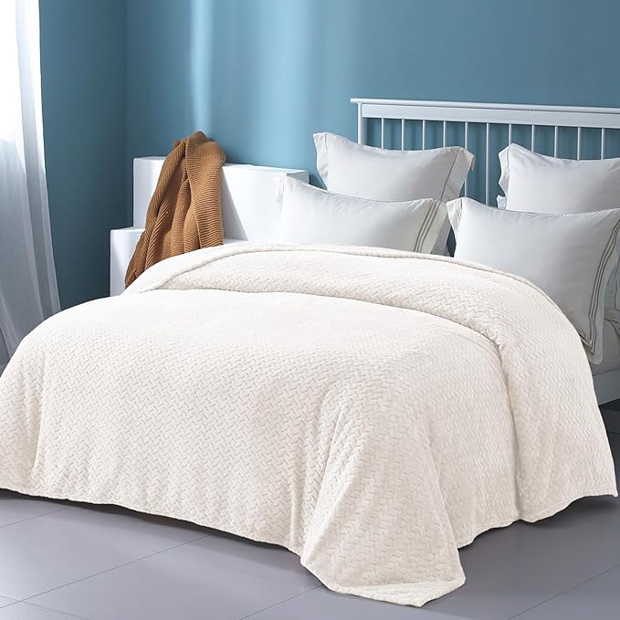 Exclusivo Mezcla Fleece Twin Size Blanket for Bed, 60x80 Inches Soft Cozy Jacquard Flannel Blankets, Lightweight Fuzzy Plush Warm for Women, Off White