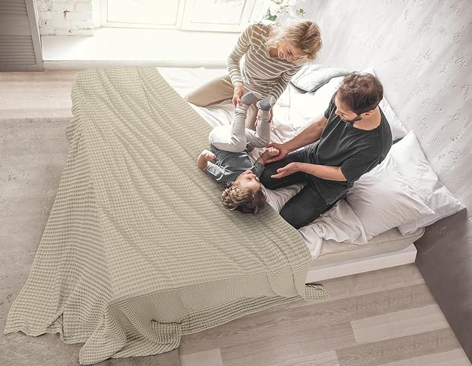 Utopia Bedding Khaki 100% Cotton Waffle Blanket 300 GSM [Twin - 90x72 Inch] Soft Lightweight Breathable Bed Blanket for All Season