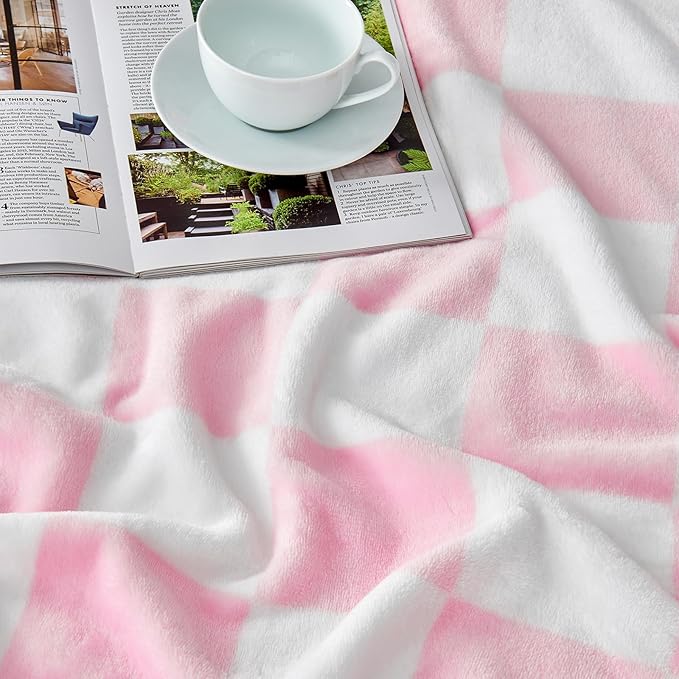 Pink Checkered Blanket, Soft Cozy Fleece Checkered Throw Blankets for Bed Sofa Couch Camping, Ultra Fluffy Throws for All Seasons, 60x80 Inch, Pink