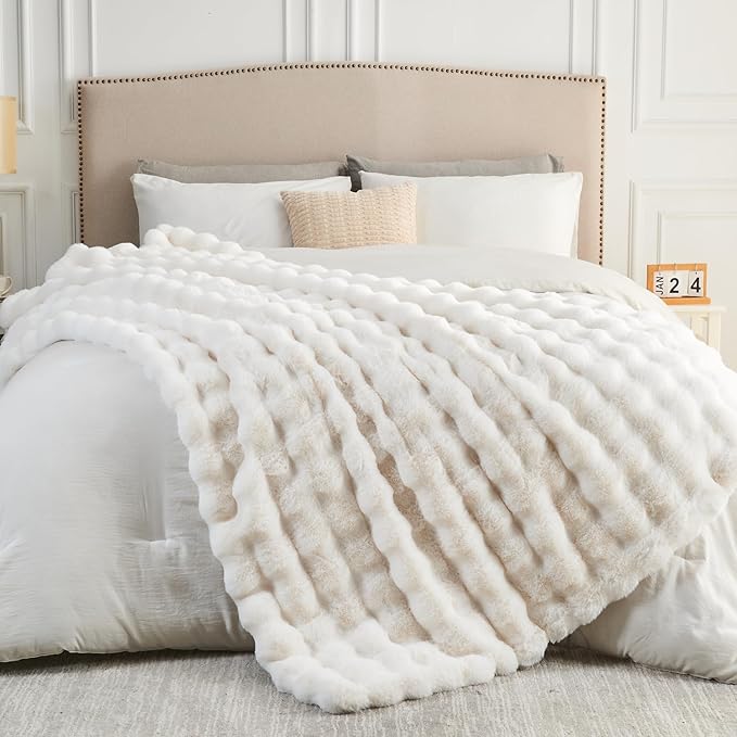 NEWCOSPLAY Faux Fur Throw Blanket Ivory Luxury Fluffy Thick Warm Bubble Blanket for Couch Sofa Bed 1000GSM (Ivory Bubble Thick, Throw(50"x60"))