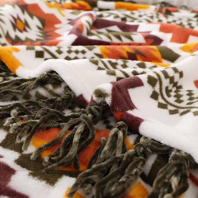 CASAAGUSTO Boho Throw Blanket - Orange and Green Decorative Blankets with Tassel, Printed Flannel Bohemian Blanket for Chair, Bed, Sofa, Couch(60 * 80, Orange and Green)