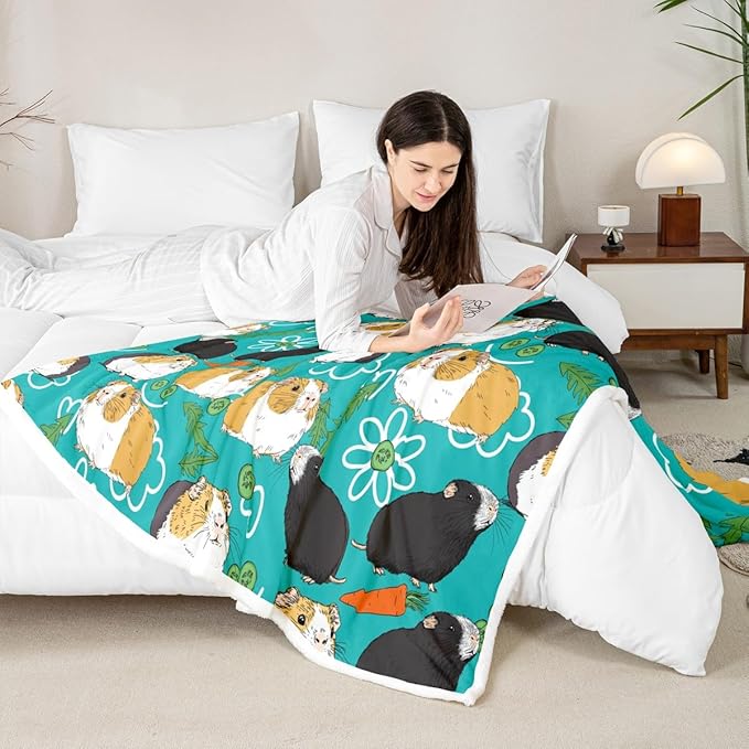Erosebridal Kids Guinea Pig Sherpa Blanket 40"x50" Unisex Modern Cartoon Animal Fleece Throw for Boys Girls Popular Household Pet Animal Fleece Blanket Dairy Carrot Green Blue Red