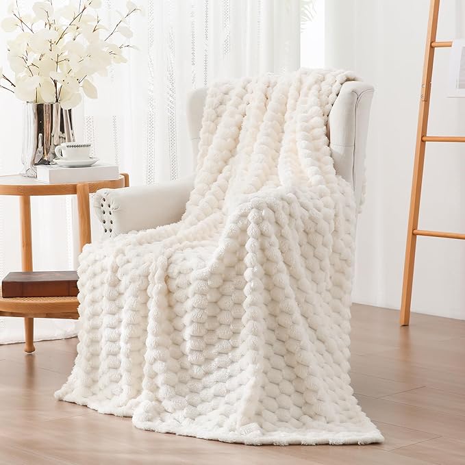 Vessia Flannel Fleece Twin Blanket, 3D Jacquard Cream Fuzzy and Warm Blanket for Couch, Sofa, Bed, 300GSM Super Soft Touch Cozy Home Decor for All Seasons (60x80 inches)