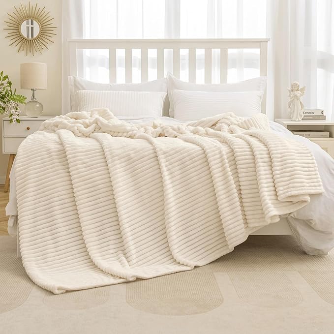 MIULEE Fleece Blanket King Size 90"x108" 300GSM Super Soft Lightweight Plush Striped, Cream White Warm Cozy Breathable Ribbed Blanket for Bed/Sofa/Couch