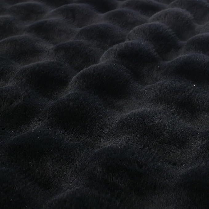 Faux Fur Throw Blanket, 50x60 Inch Black Super Soft Plush Couch Blanket for Sofa, Bed & Movie Nights