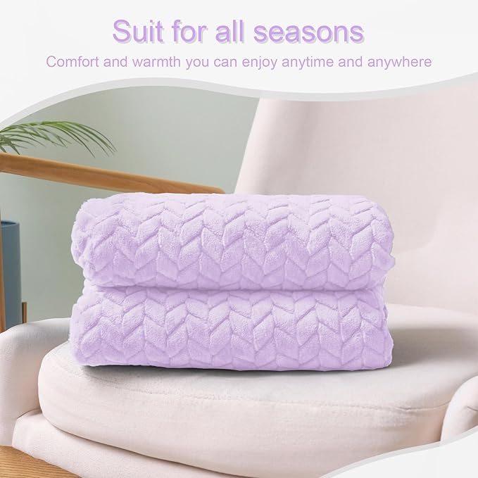 Exclusivo Mezcla Fleece Throw Blanket for Couch and Bed, 50x70 Inches Soft Cozy Jacquard Flannel Blankets, Lightweight Fuzzy Plush Warm Throws for Women, Lilac Purple