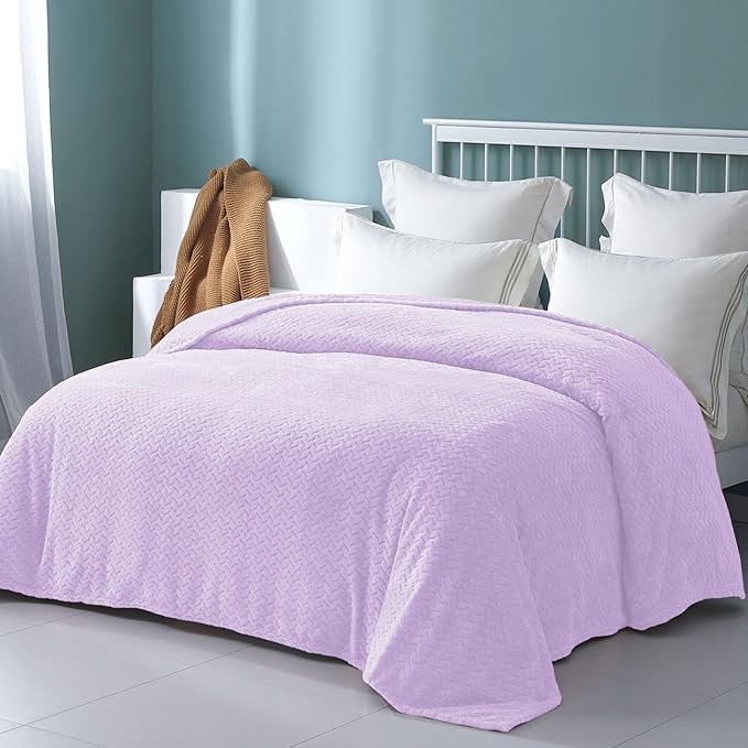 Exclusivo Mezcla Fleece Twin Size Blanket for Bed, 60x80 Inches Soft Cozy Jacquard Flannel Blankets, Lightweight Fuzzy Plush Warm for Women, Lilac Purple