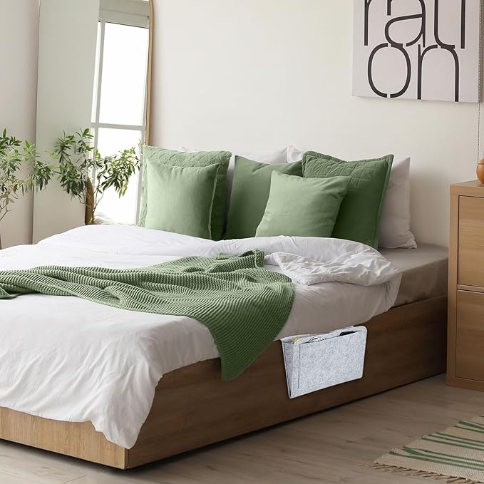 PATIKIL 11in Bedside Caddy, Bed Caddy Bedside Organizer Hanging 5 Pocket Soft Felt Bed Pockets Bedside Storage Organizer Remote Control Holder for Bedroom Phones Glasses, Red