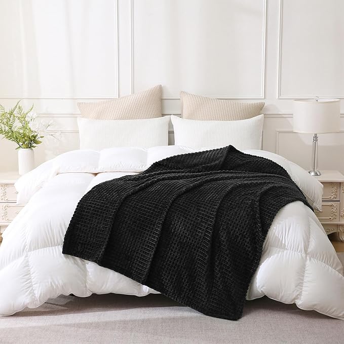Puncuntex Flannel Fleece Throw Blanket Black 60"×80",Super Soft Plush Cozy Blanket with Square Grid Design Luxury for Couch Sofa Chair