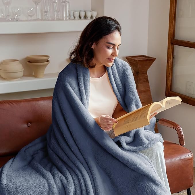 Exclusivo Mezcla Soft Fleece Throw Blanket for Couch, Super Soft Velvet Plush Fleece Blankets, Fuzzy Cozy and Warm for Winter, 50x60 Inches, Stone Blue