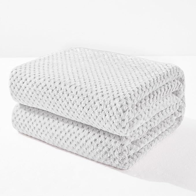 Exclusivo Mezcla Fleece Bed Blanket Queen Size, Super Soft and Warm Blankets for Couch, Sofa and Bed Waffle Textured, Cozy, Fuzzy and Lightweight (Heather Light Grey, 90x90 Inches)