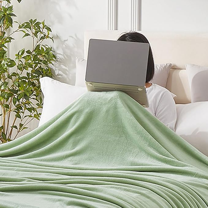 Hansleep Fleece Sage Green Throw XL Blanket, Super Soft Flannel Fuzzy Plush Cozy Blanket for All Seasons, Sage Green, Throw XL 50x70 Inches