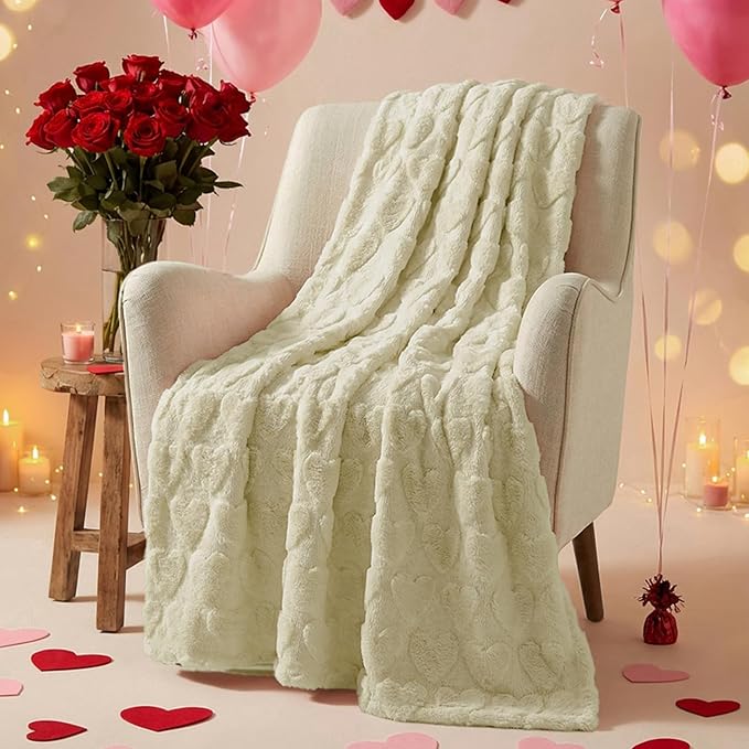 Horaldaily Valentine Blanket Throw, Beige Love Heart Soft Fuzzy Plush Faux Fur Cozy Blankets for Couch Sofa Bed Lounging, Ideal Gifts for Kids Adults Wife Self, 50x60